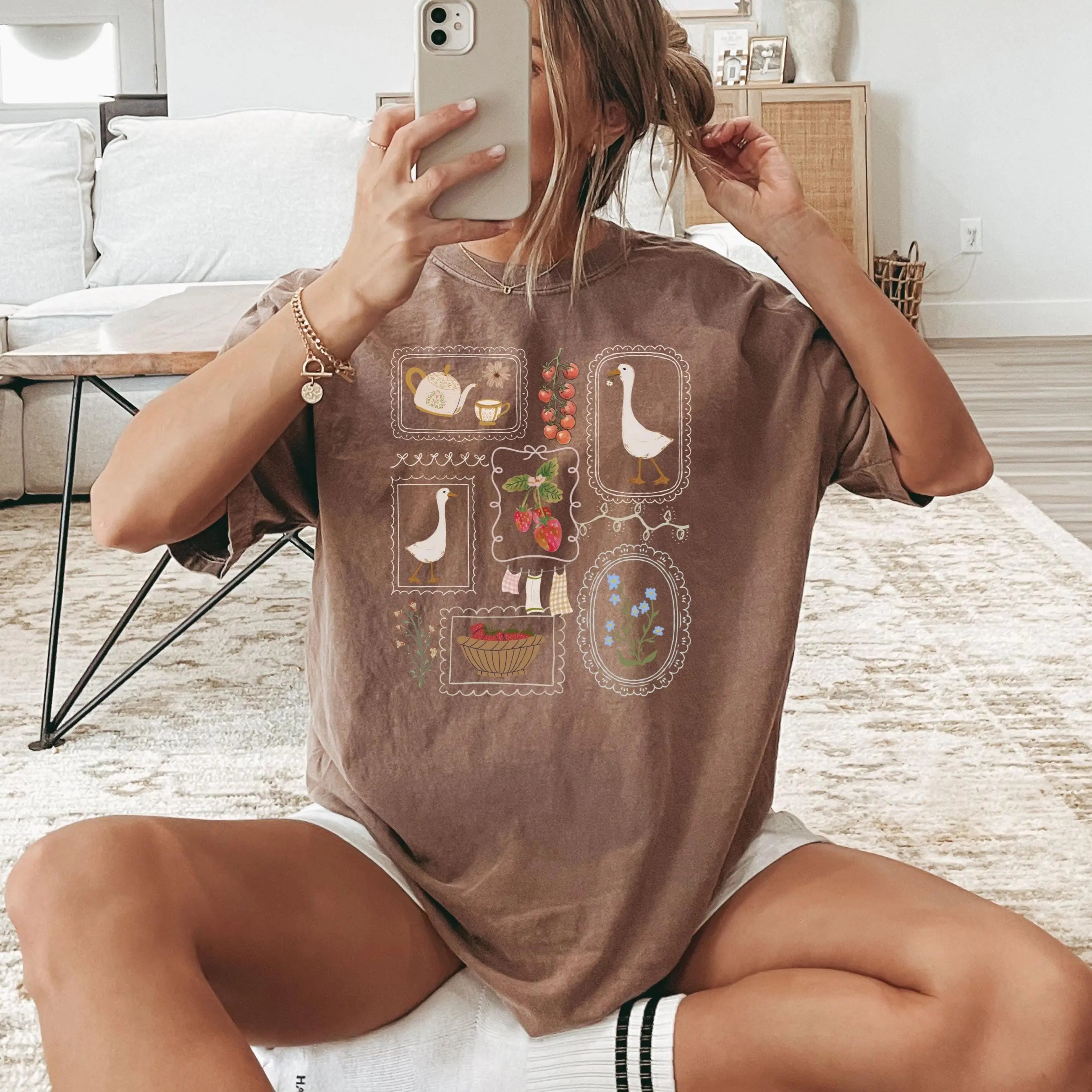 🪿Vintage Cottagecore Goose Graphic T-Shirt – Oversized Soft Cotton Tee for Women